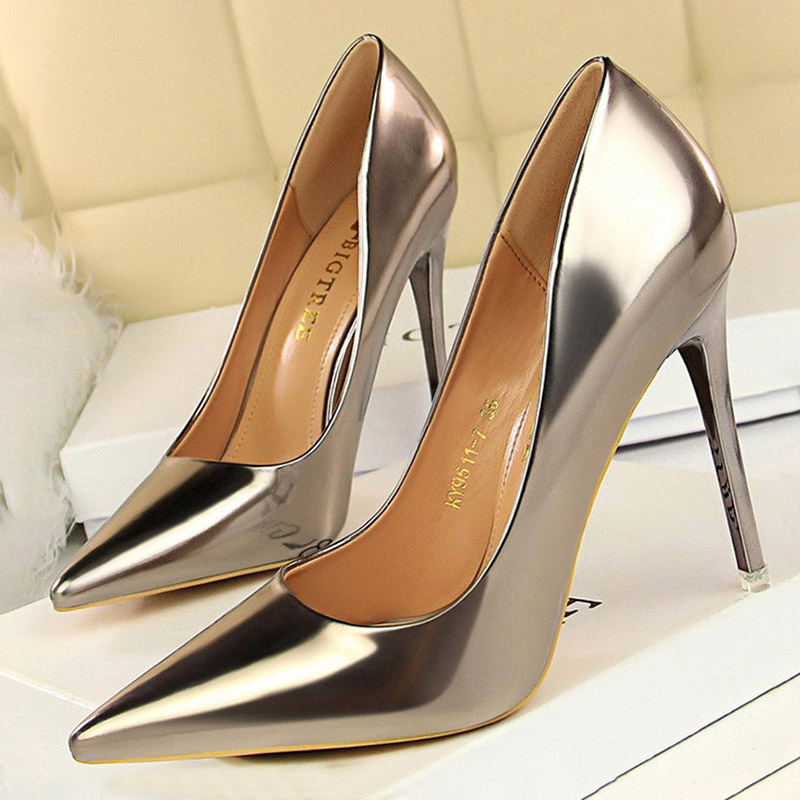 BIGTREE 靴女性パンプスパテントレザーハイヒールの靴女 - Shoe Tree のレビューと価格